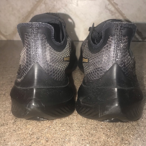 🆕Nike Zoom Gravity “Glam Dunk” Metallic Sneakers - Picture 7 of 12